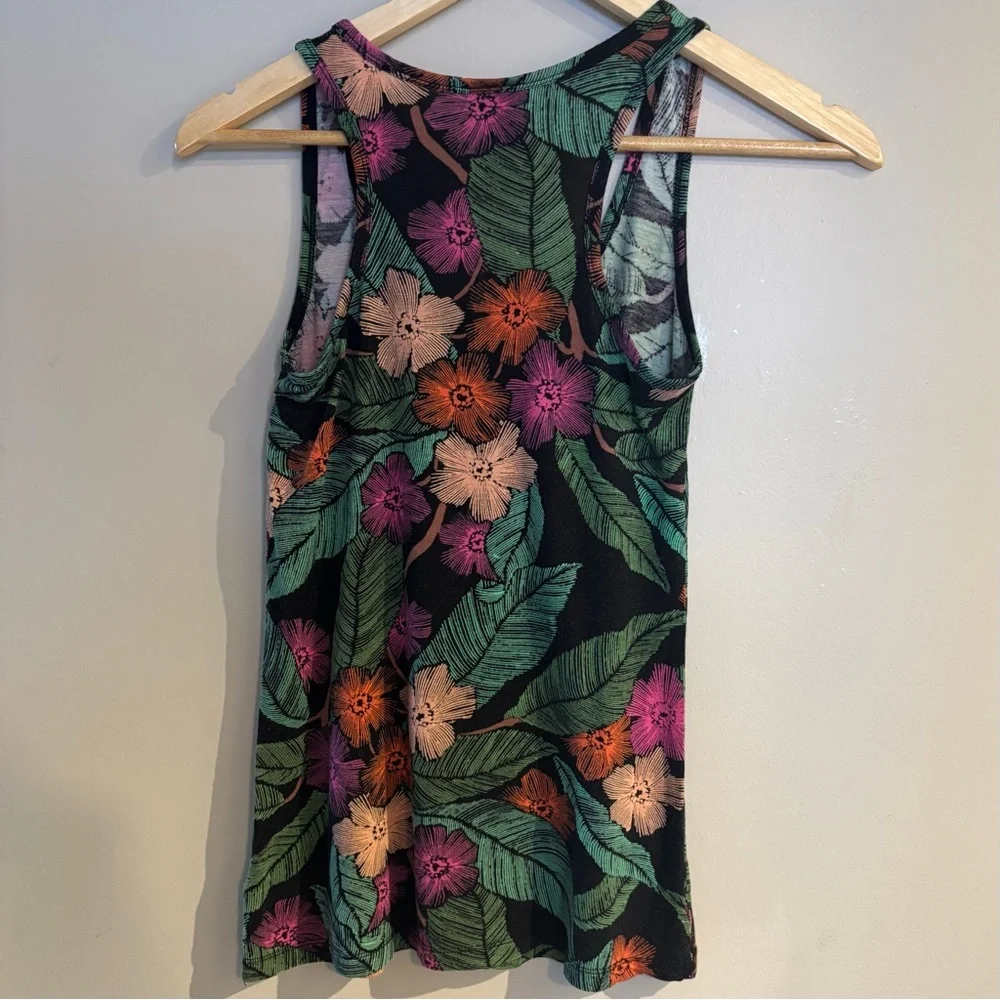 Dynamite| Lightweight Tropical Floral Tank Top in Black, Green, and Pink Sz XXS - Picture 2 of 5